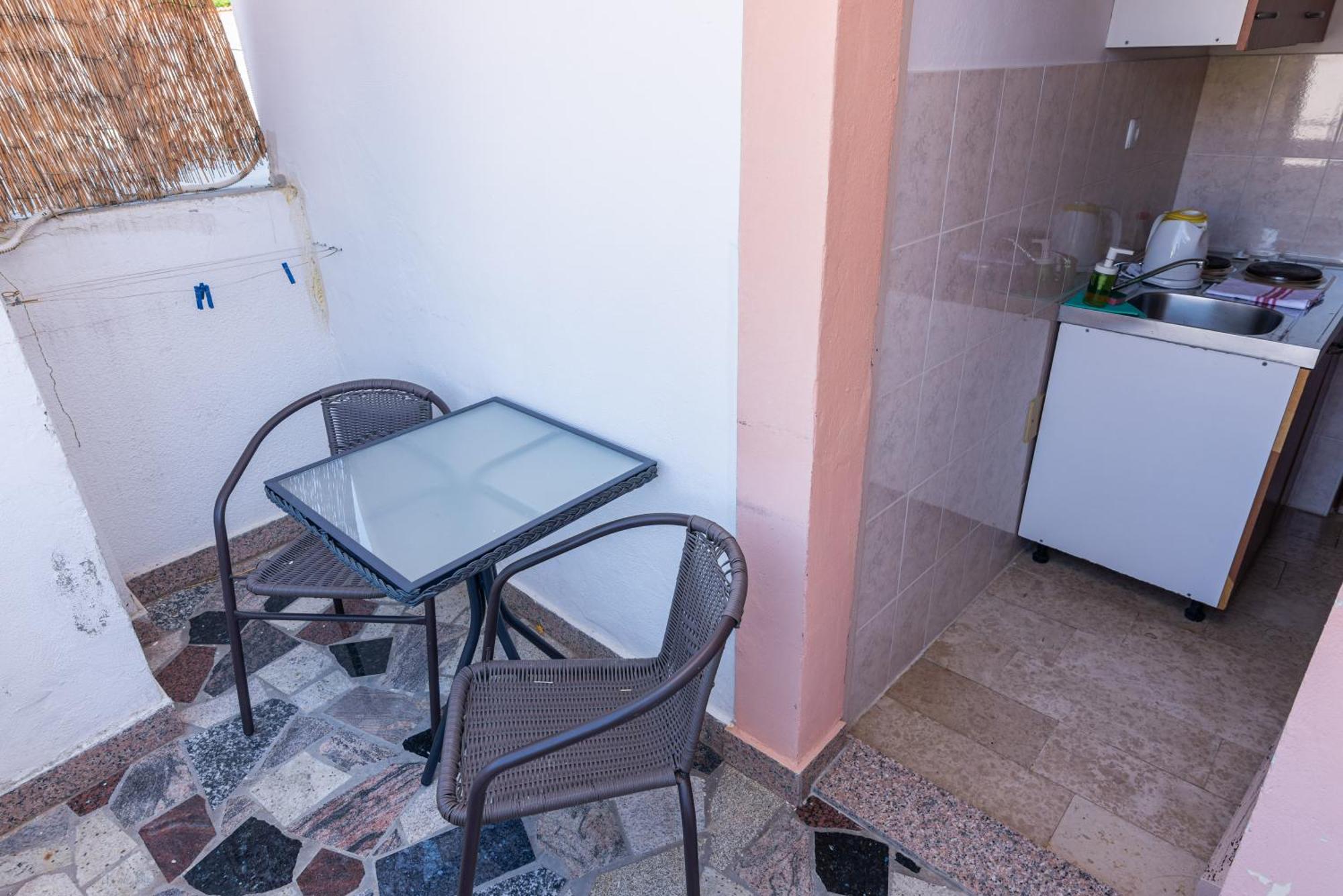 Rooms & Studio Apartments By The Way Baška Εξωτερικό φωτογραφία